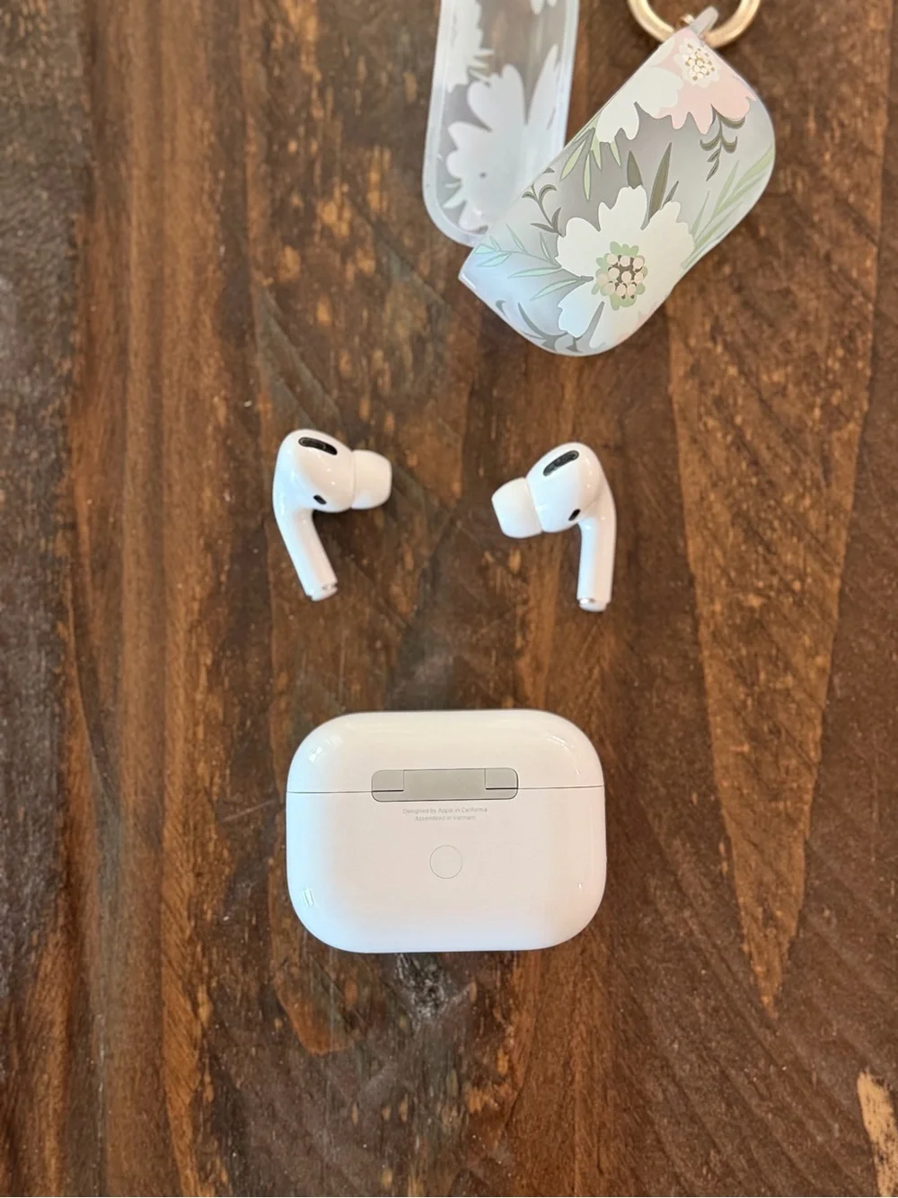 Apple White Wireless Earbuds with Charging Case